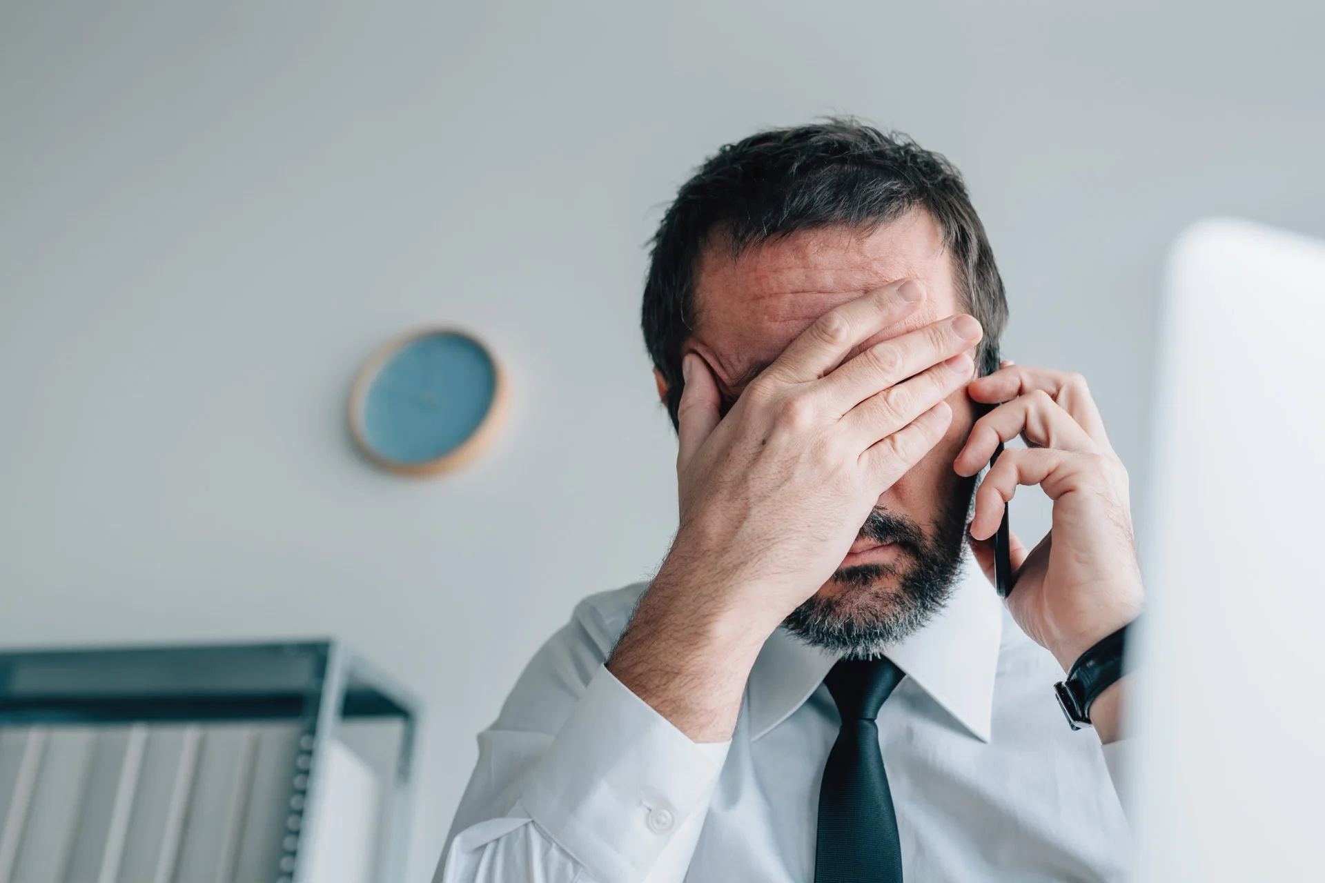 a person received a hack whatsapp call by receiving media files from a threat actor posting a verification code. Visit who-called.co.uk to find out who called you.
