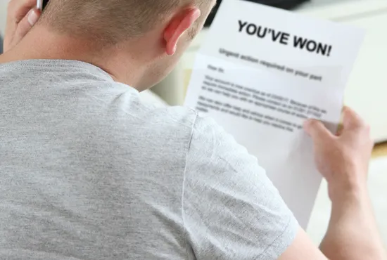 international organised crime gangs are offering huge cash prize impersonating financial institution using own scam mail
